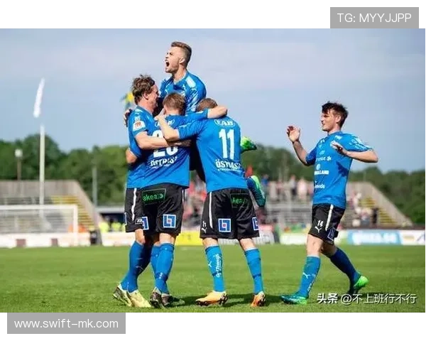 热那亚核心球员闪耀赛场,助力球队迎关键胜利 热那亚核心球员闪耀赛场,助力球队迎关键胜利